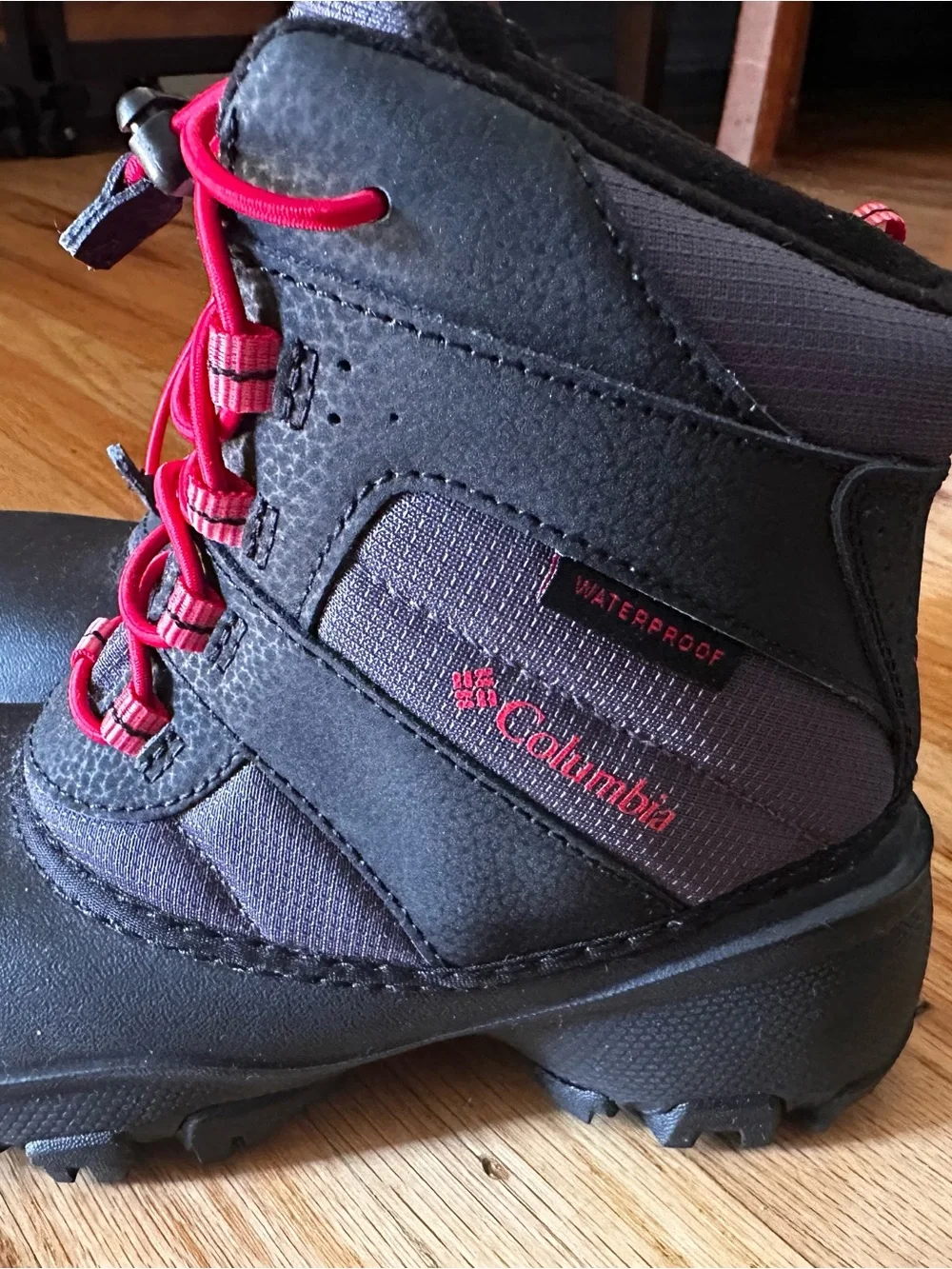 Columbia Kids Black Boots with Red Bungee Laces